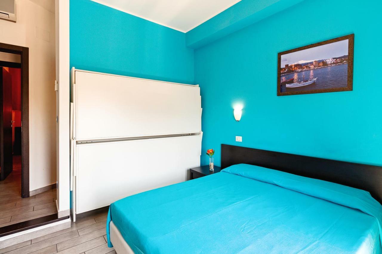 Seaview Terrace Sunny Apartment Giardini Naxos Bagian luar foto