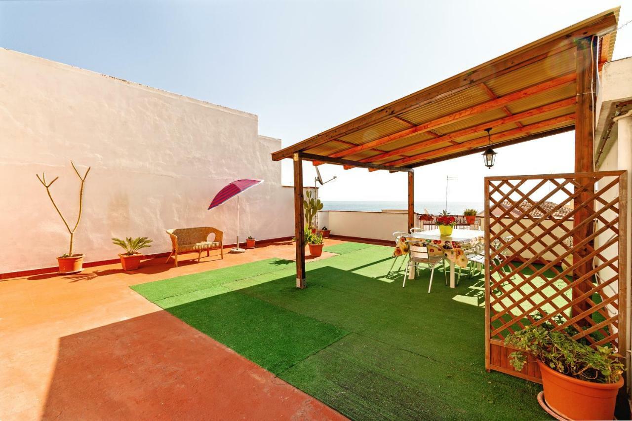 Seaview Terrace Sunny Apartment Giardini Naxos Bagian luar foto