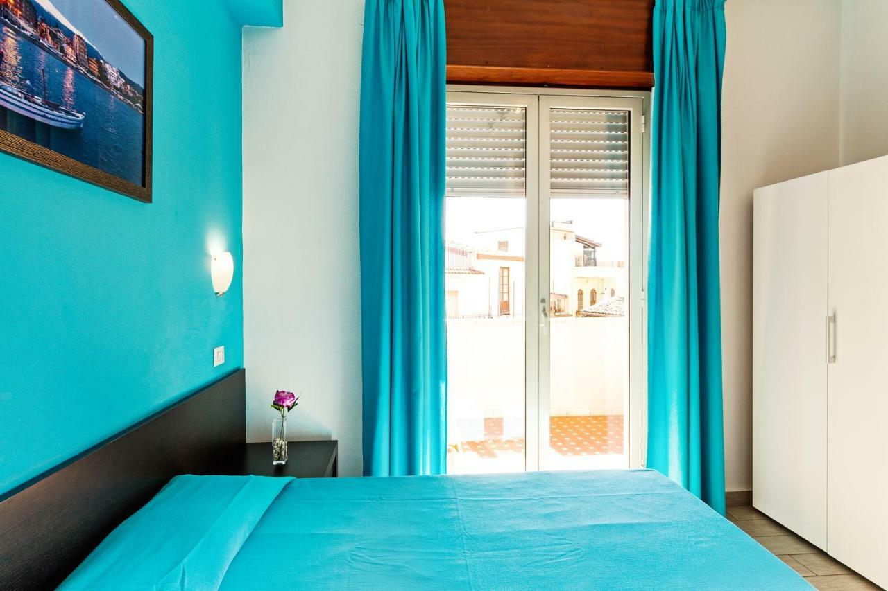 Seaview Terrace Sunny Apartment Giardini Naxos Bagian luar foto